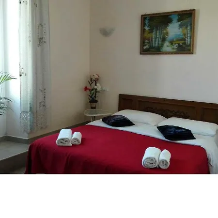 ベッド・アンド・ブレックファスト Liayi Family Hotel（李阿姨家庭旅馆）